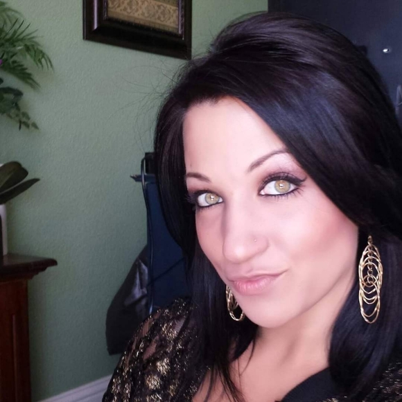 Meet your Posher, Kyrie!  And My Beautiful daughters by my side. - Picture 3 of 6